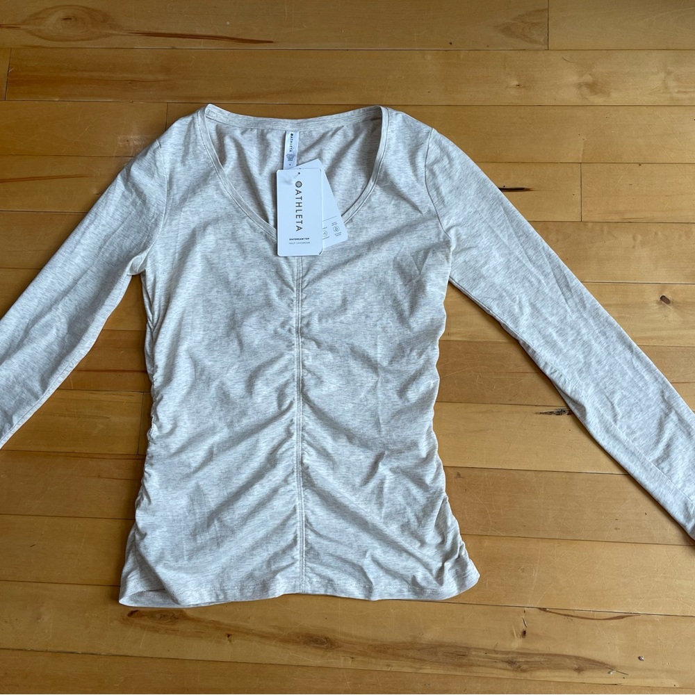 Athleta Long Sleeve Daydream NWT